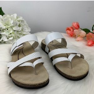 ABEO Bryce White Embossed Sandals